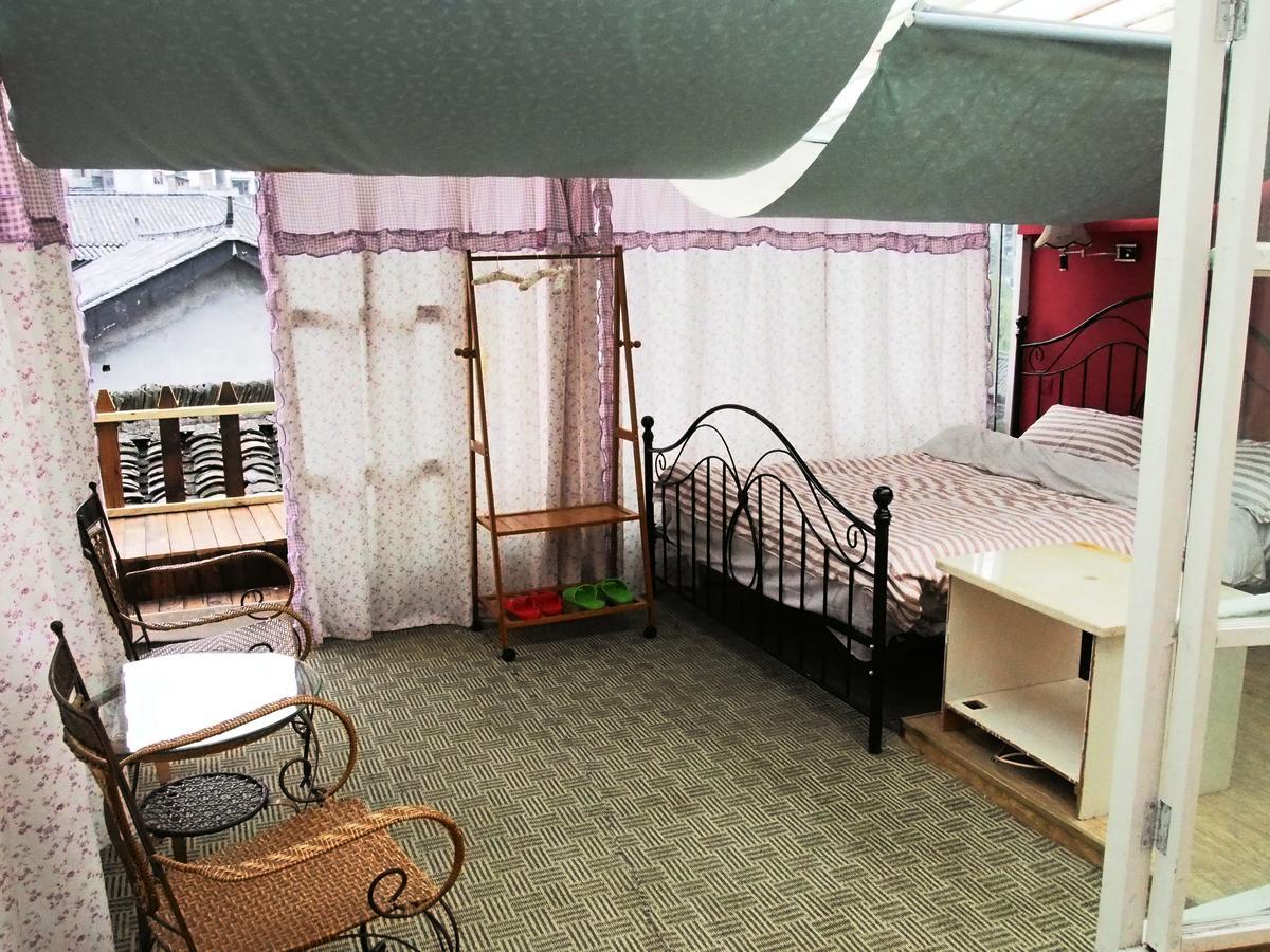 Dengba International Hostel Fenghuang Branch Exterior photo